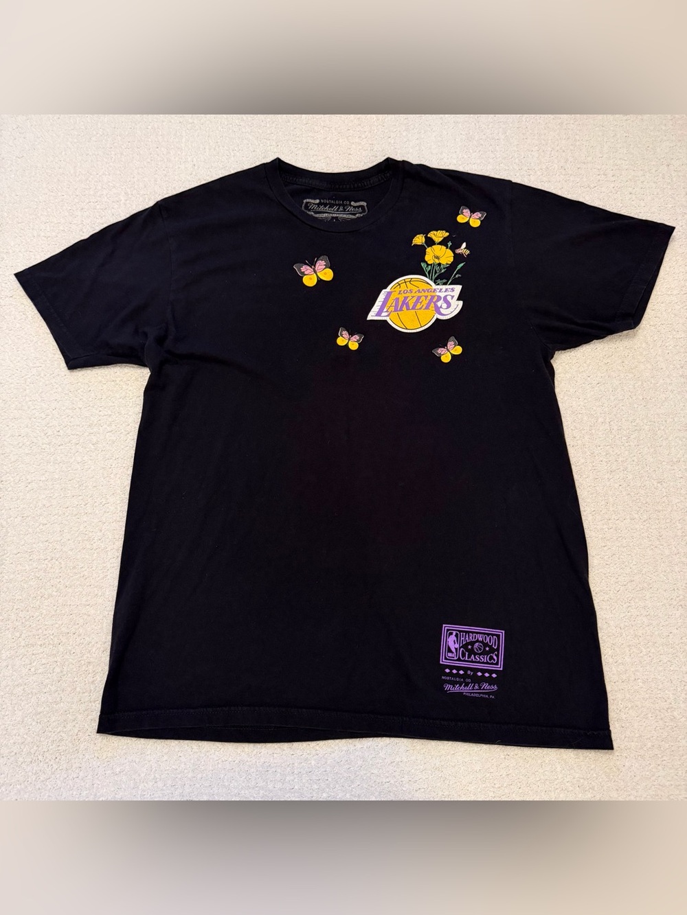 Mitchell & Ness Black Los Angeles Lakers Butterfly Tee Men’s or Unisex Size L